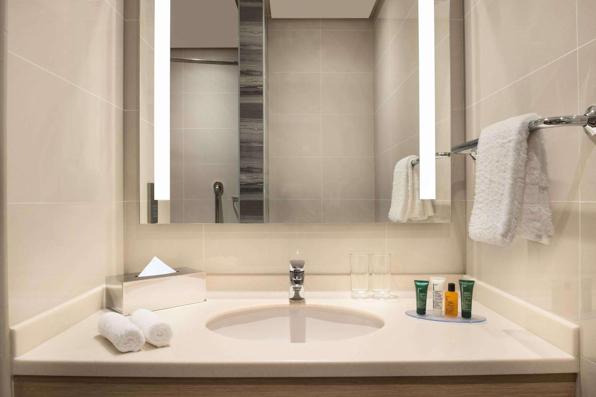Hilton Garden Hotel 4*